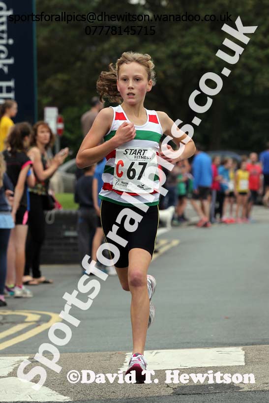 Girls under-13s Northern Road Relays, Warrington. Photo: David T. Hewitson/Sports for All Pics